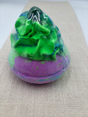 Bath Bomb W bubble frosting Grape Bubblegum