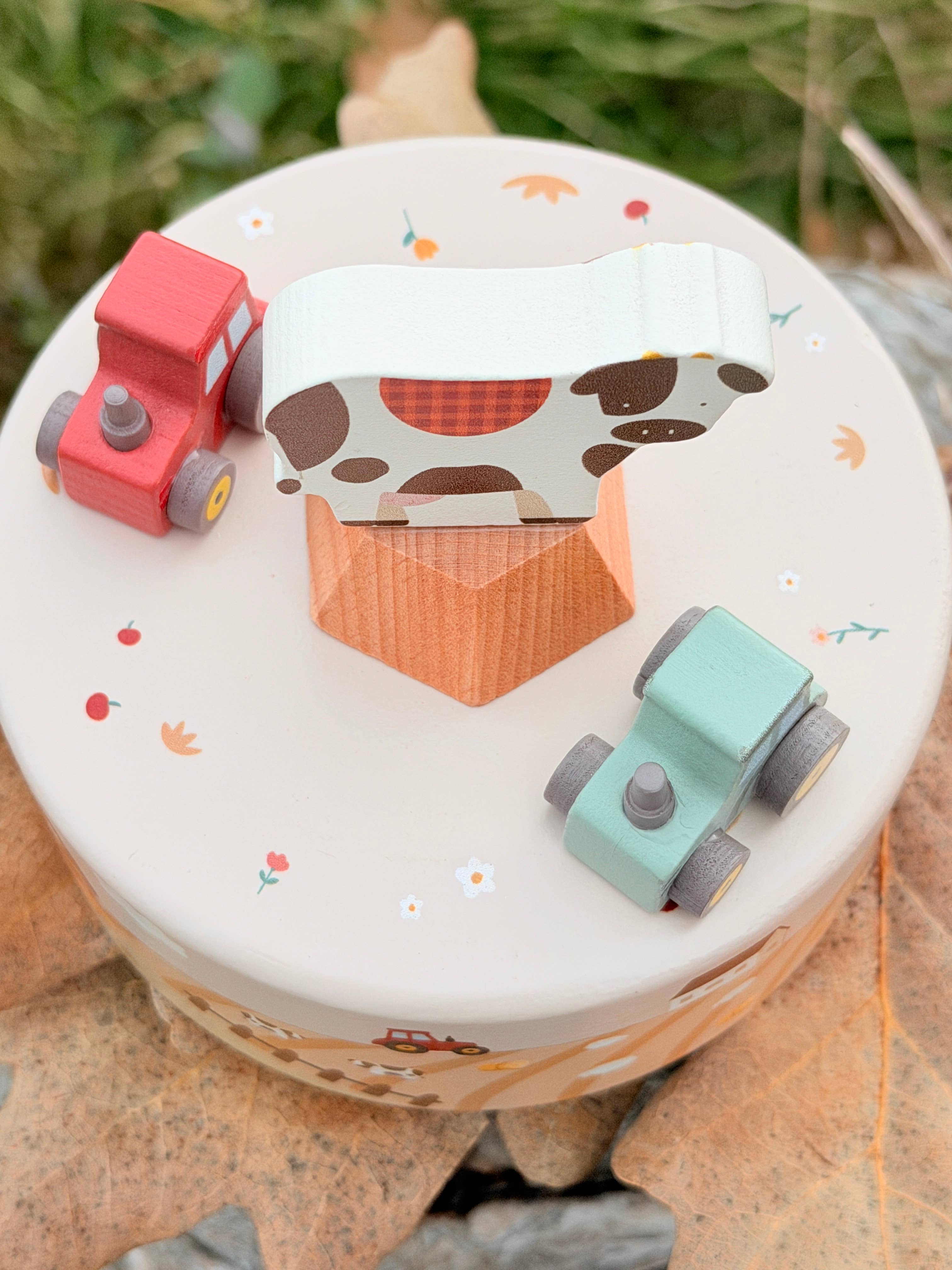 Onya Kids Farm Music Box with 2 Tractors